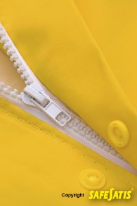traje amarillo